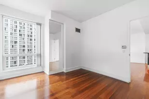 350 W 42nd St, New York, NY 10036 - Photo 5