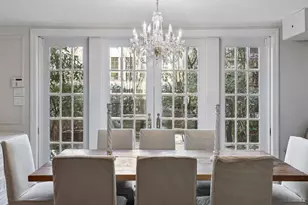 239 E 48th St, New York City, NY 10017 - Photo 1