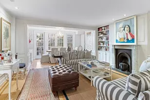 239 E 48th St, New York City, NY 10017 - Photo 3