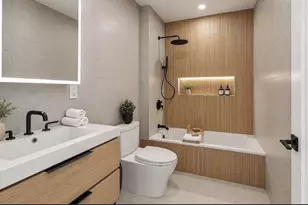 371 Hawthorne St, New York City, NY 11225 - Photo 5