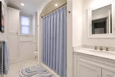 410 E 57th Street #2CD, New York City, NY 10022 - Photo 13