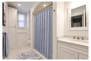410 E 57th St, New York City, NY 10022 - Photo 13