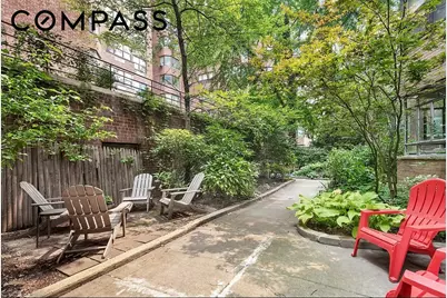 440 E 56th Street #1B, New York, NY 10022 - Photo 11