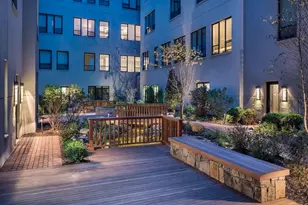 416 W 52nd St, New York City, NY 10019 - Photo 17