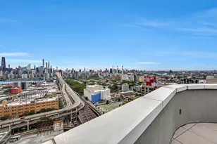 42-02 Crescent St, Long Island City, NY 11101 - Photo 3
