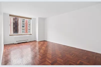 2373 Broadway #407, New York City, NY 10024 - Photo 9