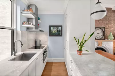 158 W 10th Street #1, New York City, NY 10014 - Photo 5