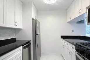 300 W 135th St, New York City, NY 10030 - Photo 5