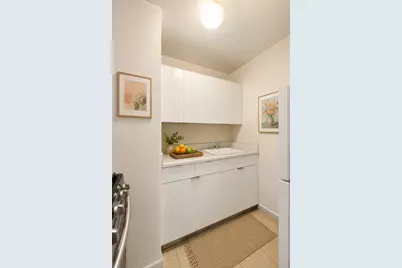 165 W 66th Street #3M, New York City, NY 10023 - Photo 3
