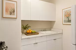 165 W 66th St, New York City, NY 10023 - Photo 3