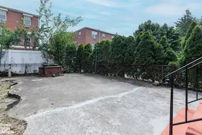 1041 E 85th Street, Brooklyn, NY 11236 - Photo 25
