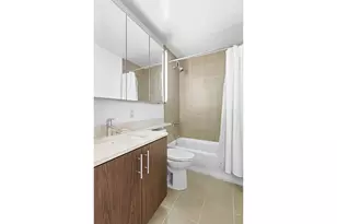 330 E 38th St, New York City, NY 10016 - Photo 5