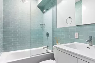 313 W 22nd St, New York City, NY 10011 - Photo 7