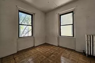 21-15 33rd St, Astoria, NY 11105 - Photo 5