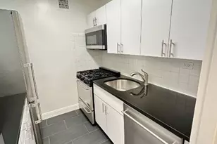 442 W 57th St, New York, NY 10019 - Photo 7