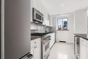 200 E 66th St, New York City, NY 10065 - Photo 5