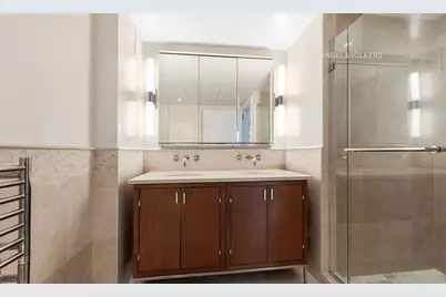 200 E 66th Street #C1605, New York City, NY 10065 - Photo 11
