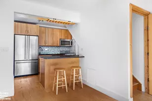 424 W 49th St, New York, NY 10019 - Photo 3