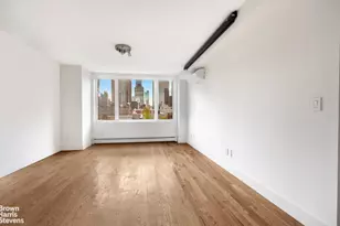 424 W 49th St, New York, NY 10019 - Photo 5