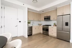 52 Convent Ave, New York, NY 10027 - Photo 3