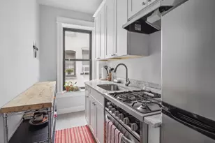 527 8th St, Brooklyn, NY 11215 - Photo 5