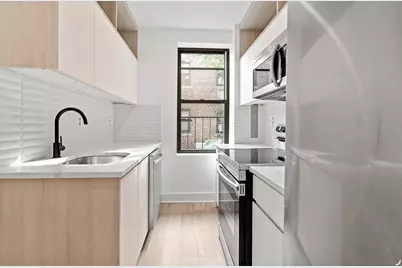 86 Thayer Street #1-E, New York, NY 10040 - Photo 1