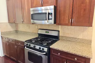 2081 Cruger Ave, New York City, NY 10462 - Photo 3