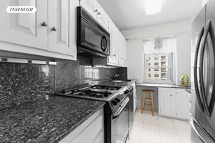 70 E 10th St, New York City, NY 10003 - Photo 11