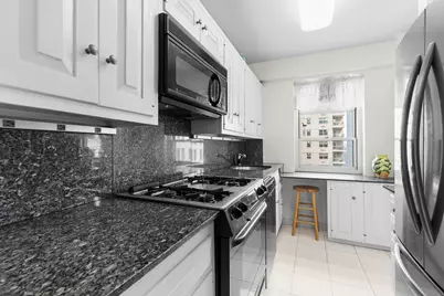 70 E 10th Street #10L, New York City, NY 10003 - Photo 5