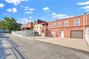 252 E 45th St, New York City, NY 11203 - Photo 37