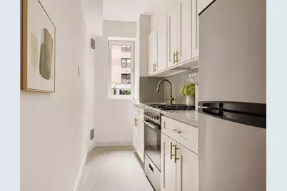 120 Central Park S #3D, New York City, NY 10019 - Photo 3