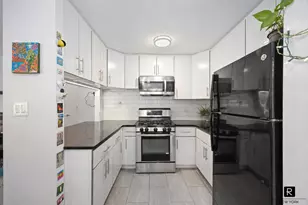 77 Fulton St, New York City, NY 10038 - Photo 3