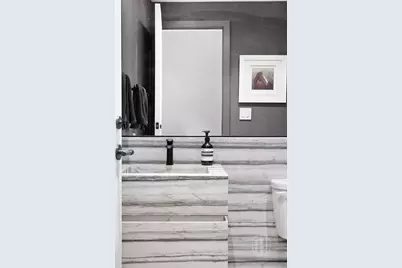 111 Barrow Street #8EF, New York City, NY 10014 - Photo 29