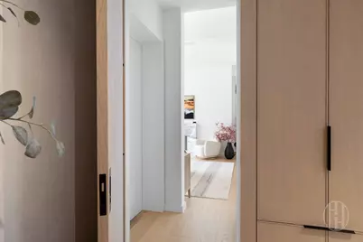 111 Barrow Street #8EF, New York City, NY 10014 - Photo 33