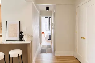 415 Beverley Rd, New York City, NY 11218 - Photo 9
