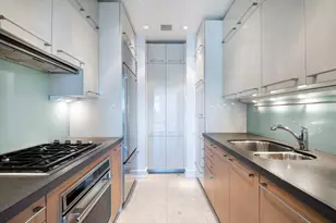 151 E 58th St, New York City, NY 10022 - Photo 5