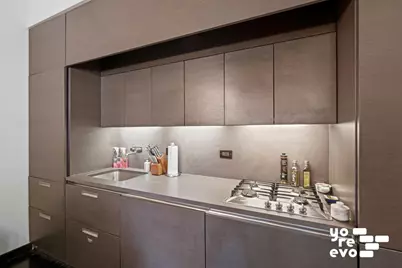 20 Pine Street #2112, New York City, NY 10005 - Photo 7