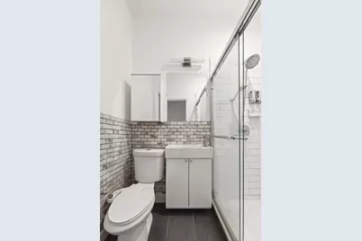 354 Montauk Avenue, New York City, NY 11208 - Photo 17