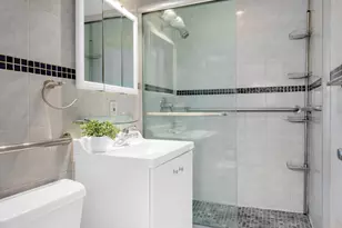 34 Plaza St E, New York City, NY 11238 - Photo 7