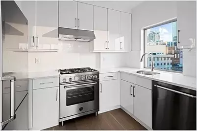 4244 Crescent Street #6B, New York City, NY 11101 - Photo 5