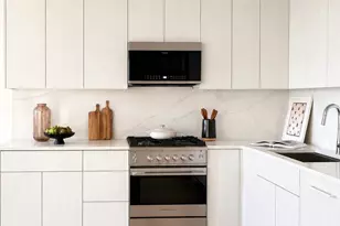 379 Ocean Pkwy, New York City, NY 11218 - Photo 5
