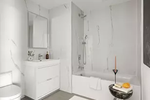 379 Ocean Pkwy, New York City, NY 11218 - Photo 17