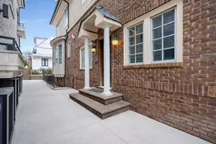 850 E 23rd St, Brooklyn, NY 11210 - Photo 21