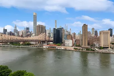 425 Main Street #8A, New York City, NY 10044 - Photo 17