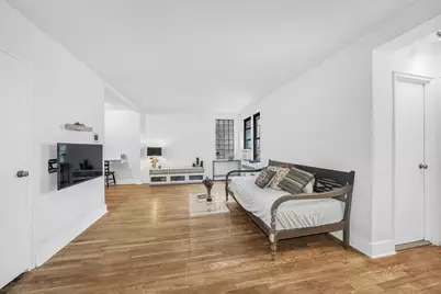 54 E 8th Street #3L, New York City, NY 10003 - Photo 5