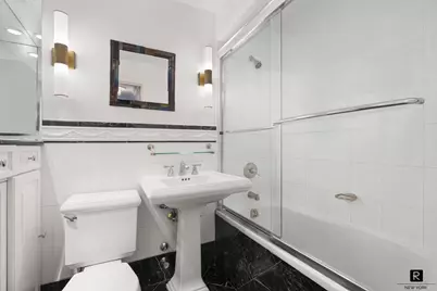 196 E 75th Street #5-D, New York City, NY 10021 - Photo 7