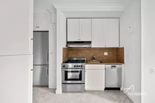 151 E 20th St, New York City, NY 10010 - Photo 3