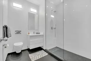 252 7th Ave, New York, NY 10001 - Photo 5