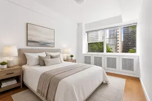 333 E 46th St, New York City, NY 10017 - Photo 5