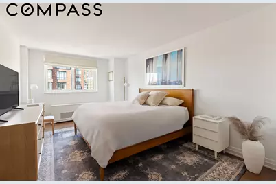 200 E 94th Street #2915, New York, NY 10128 - Photo 11
